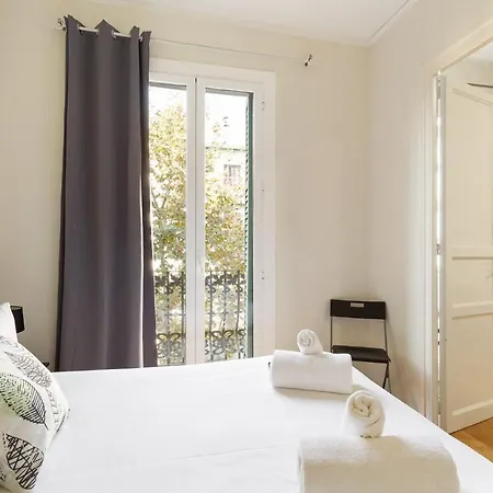 Stay U-Nique Apartments Consell Barcelona Buitenkant foto